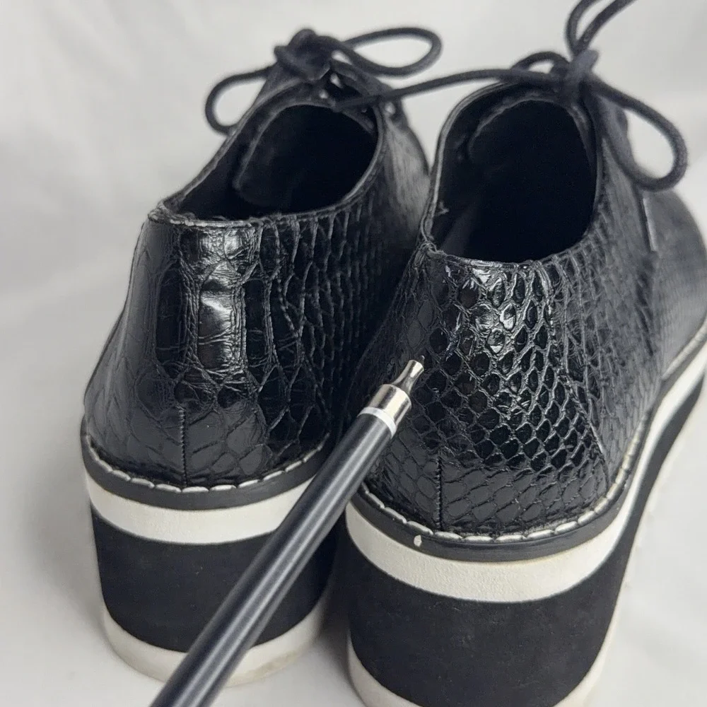 Madden Girl Marshall Platform Oxfords 9 Black Snakeskin Goth Lug Sole Grunge